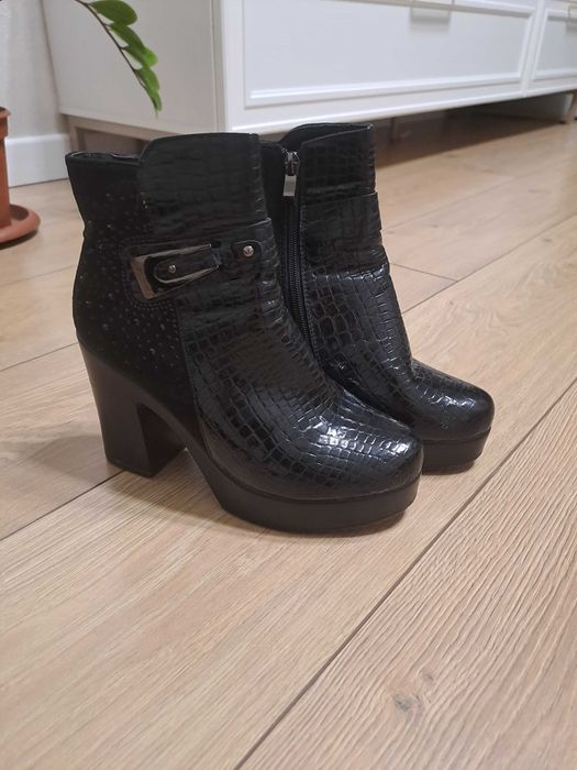 Продам стильные ботильоны