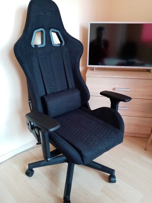 Продавам Геймърски стол