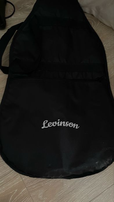 Электрогитара levinson