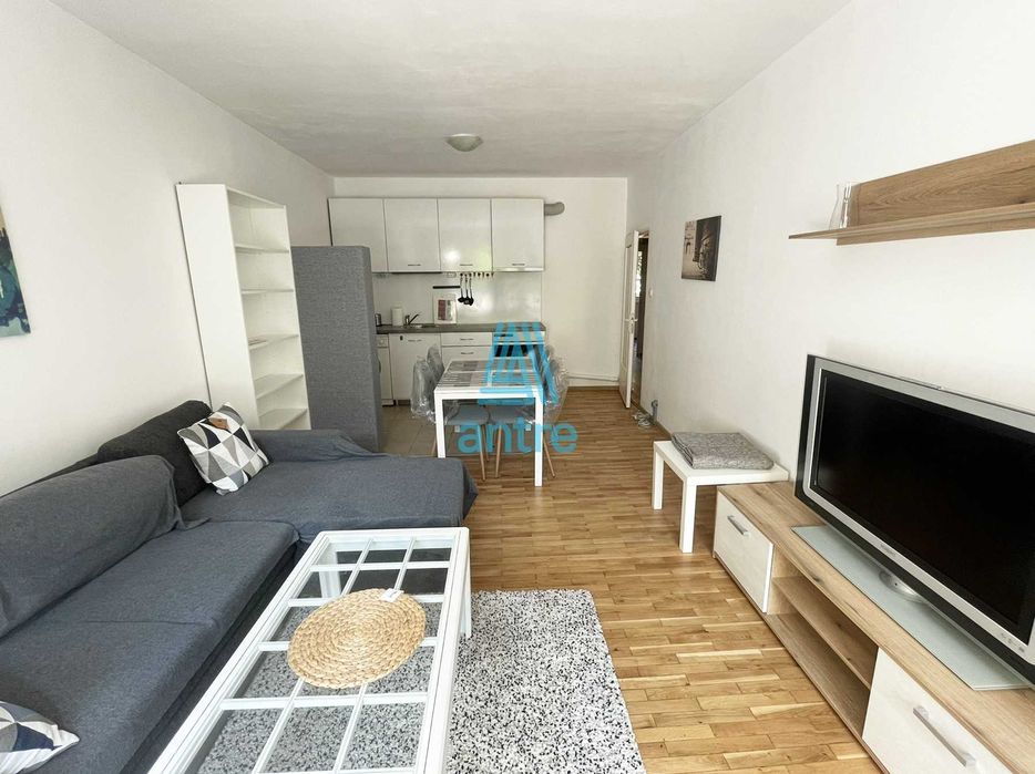 Дава се под наем Тристаен апартамент в София, Лагера - 85 кв.м за 550 € - Снимка #1