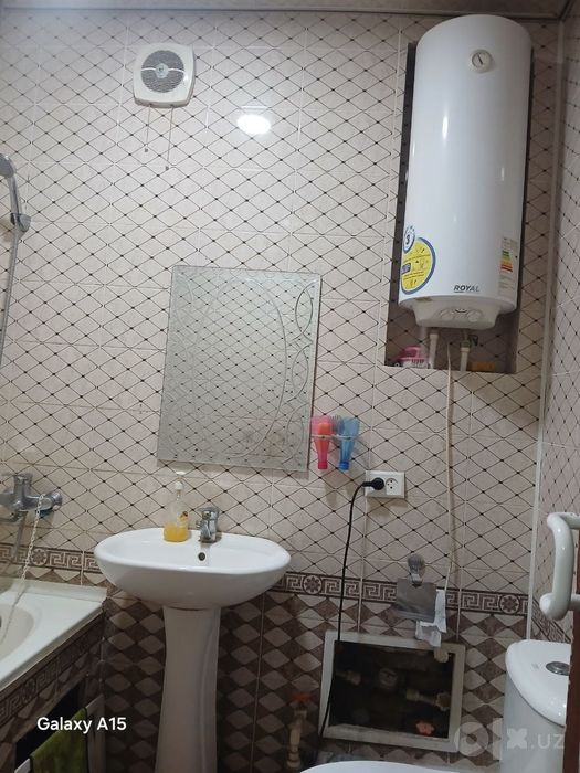 Buxoro shahar uy sotiladi. 2 xonali. 5 etaj Yangi o'zbekiston yonida