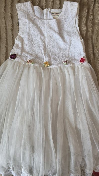 Платье для девочек 6- 7 лет