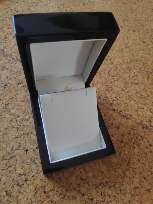 Cutie pandantiv, cutie lemn, cutie colier, cutie pandant cercei