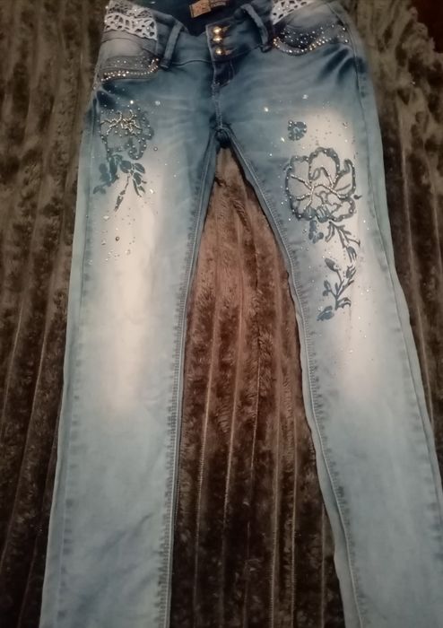 Продам джинсы...