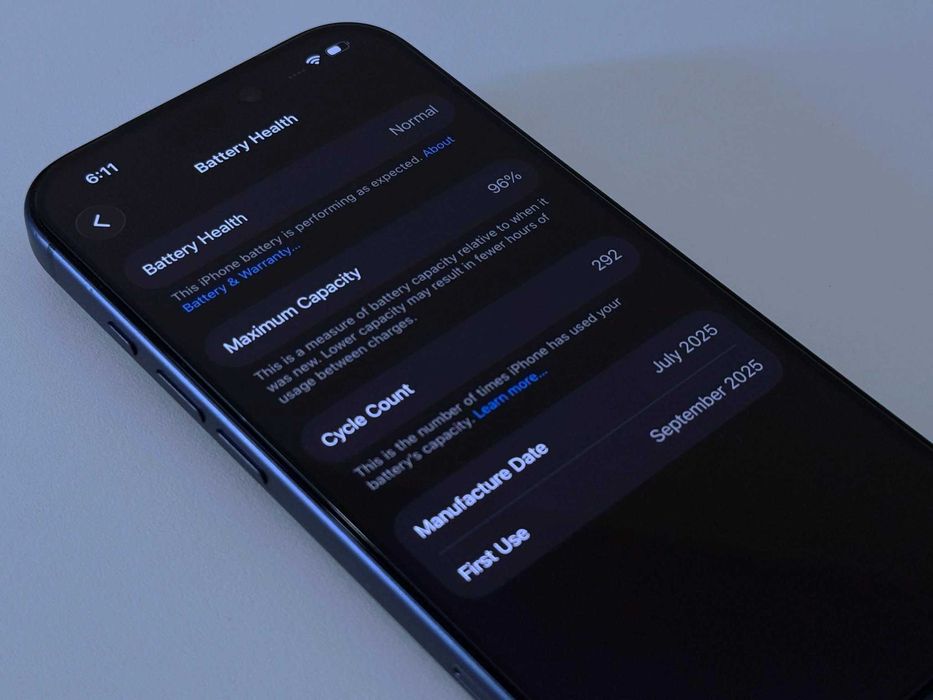 Бартер! Гаранция! iPhone 17 Pro Deep Blue (Син)