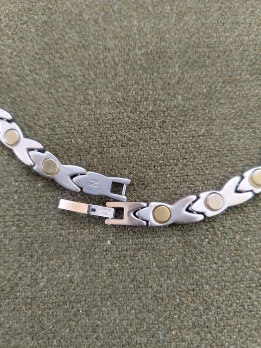 Колие магнитно,луксозно с позлата