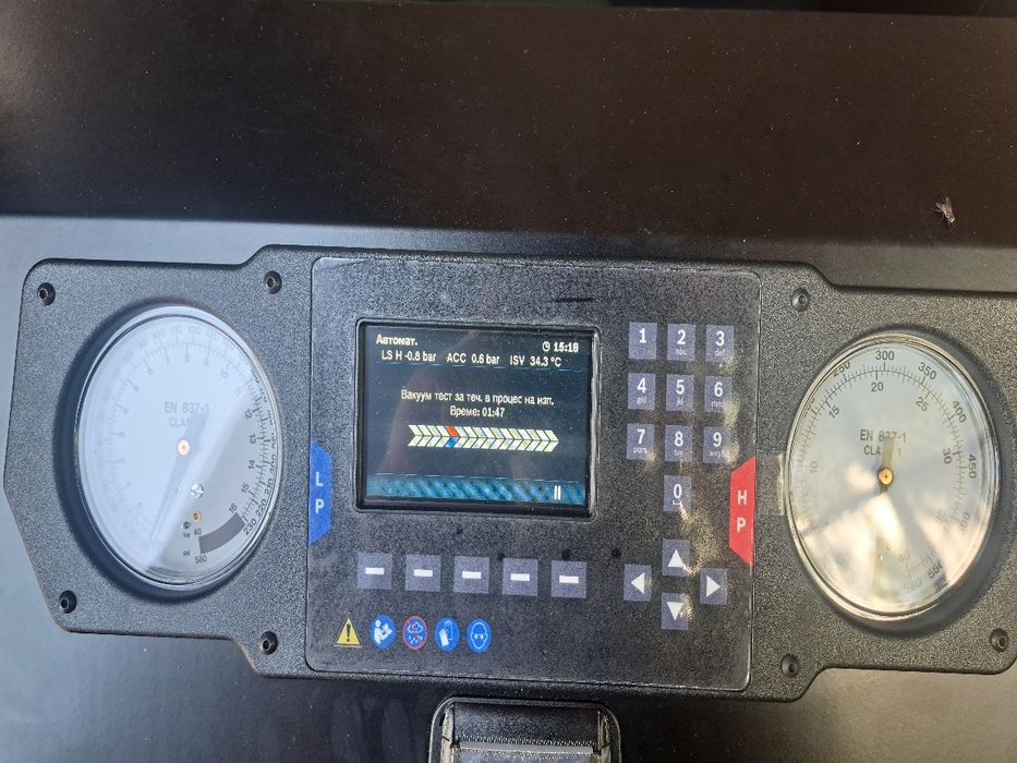 Зареждане на авто климатици товарни и лекотоварни автомобили