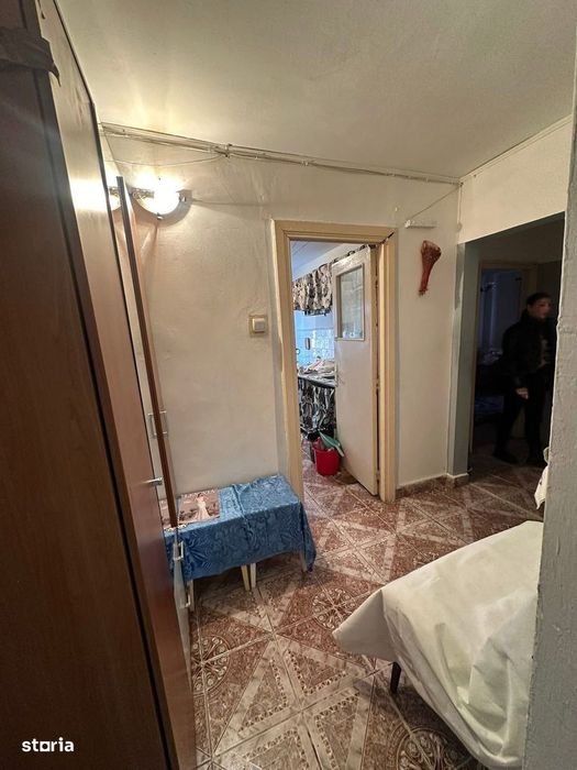 De vanzare apartament cu 2 camere și 2 bai, zona Hotel Roman, 55.000e