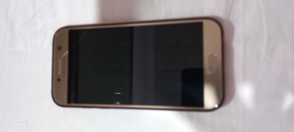 Samsung A5 отличны.