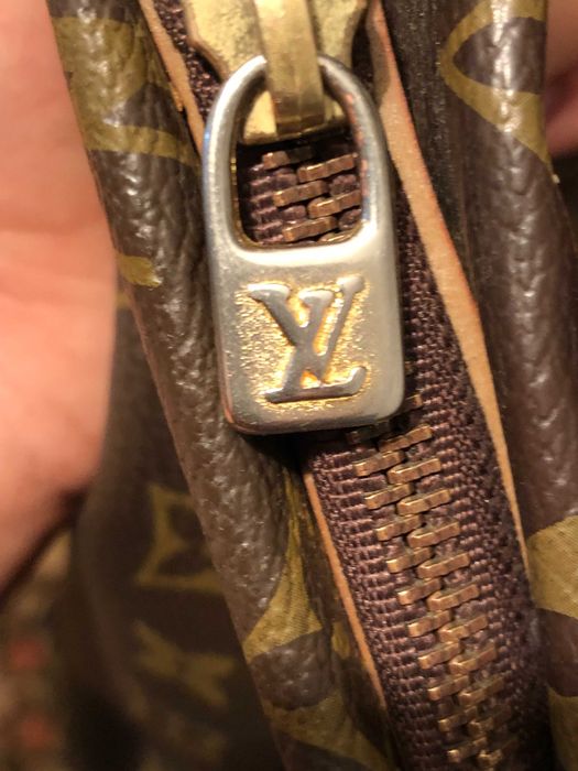 Geanta Louis Vuitton