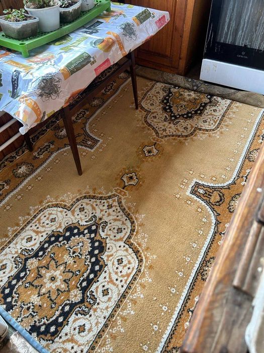 Ферузада екобозор олдида 2хона