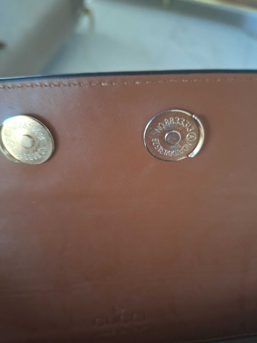 Чантичка на Gucci