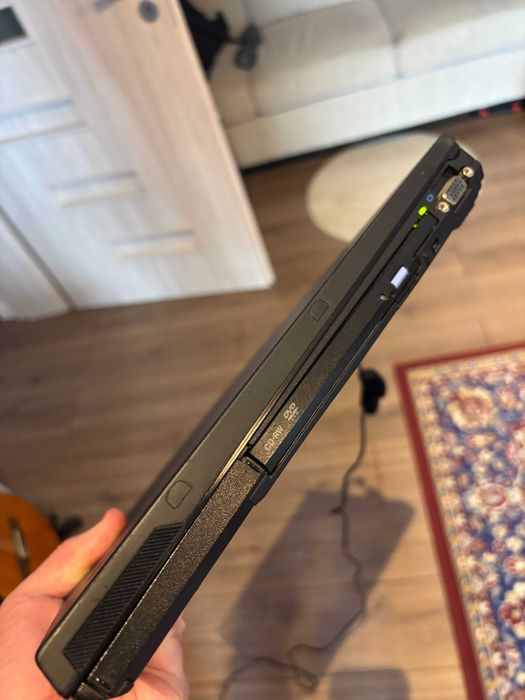 IBM ThinkPad T43 – laptop retro clasic, Pentium M Centrino, Windows XP