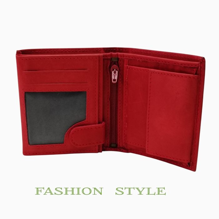 Малък червен и зелен портфейл от естествена кожа