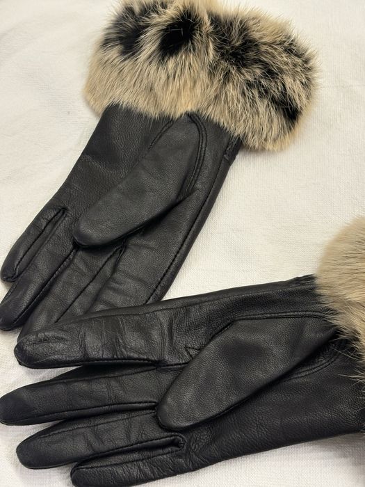 Дамски ръкавици от естествена кожа и естествен косъм лисица