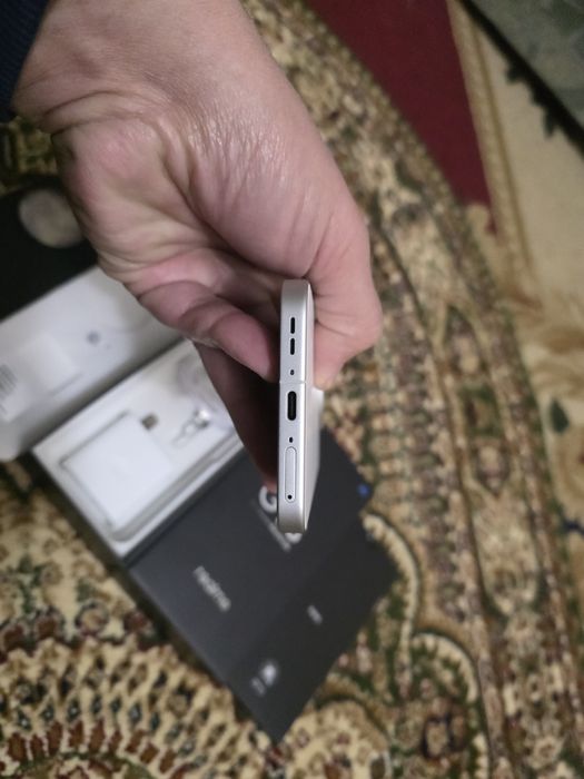 Realme GT8 в наличии