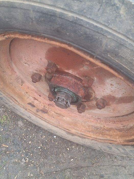 Vind caruta foarte rezistenta dupa tractoras