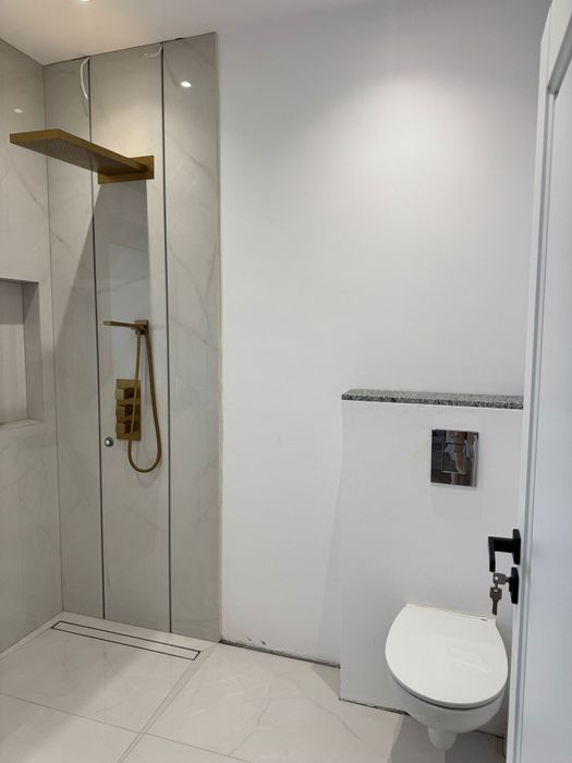 Vand casa parter cu acoperis tip terasa