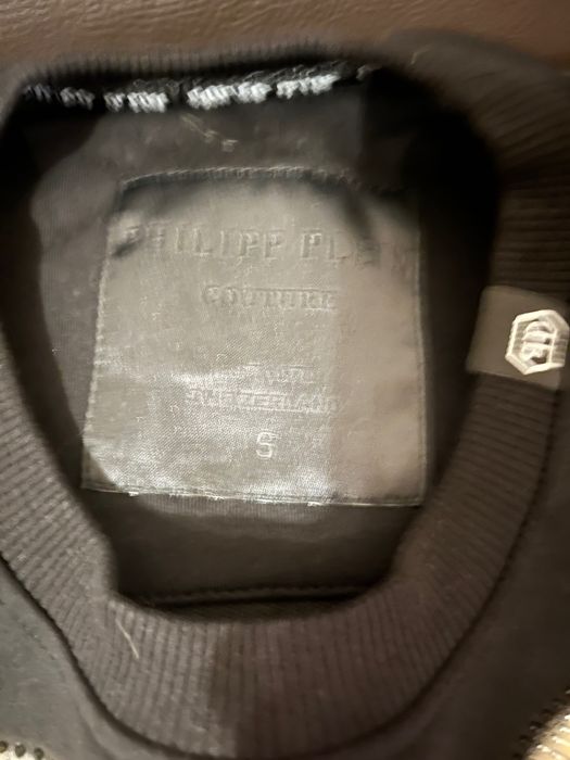 Дамска блуза ,не е носена,само пробвана .