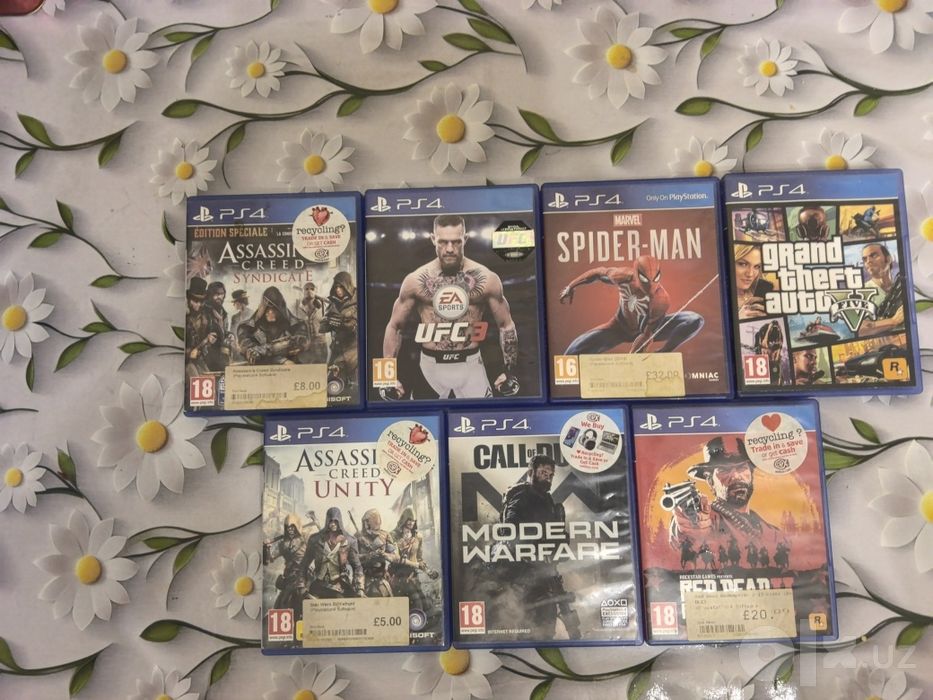 PlayStation 4 на 1tb с джстиком и 6 играми