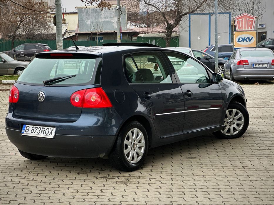 Volkswagen Golf/1.4 Benzina/2007