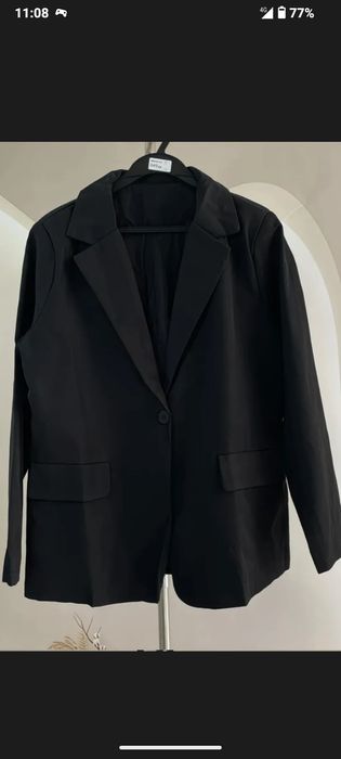 Kastyum pidjak ayolaniki