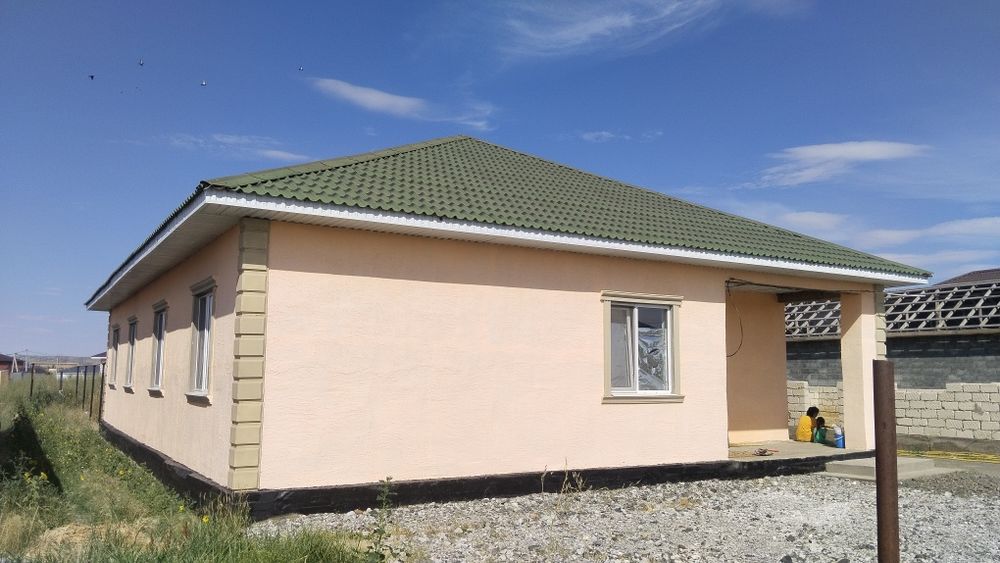 Уй сатылады. Продам дом.