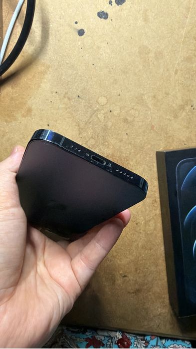 Продам Iphone 12pro 256gb синий