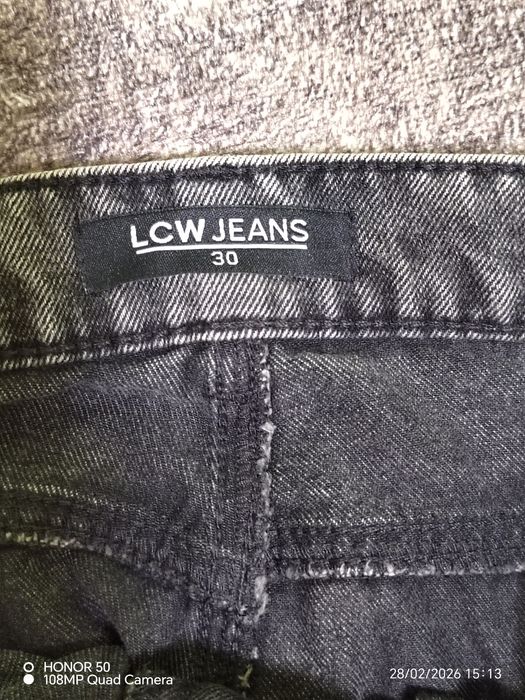 Дънки размер 30 .