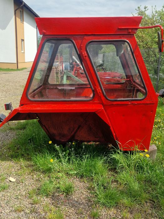 Cabina tractor u650 trapez