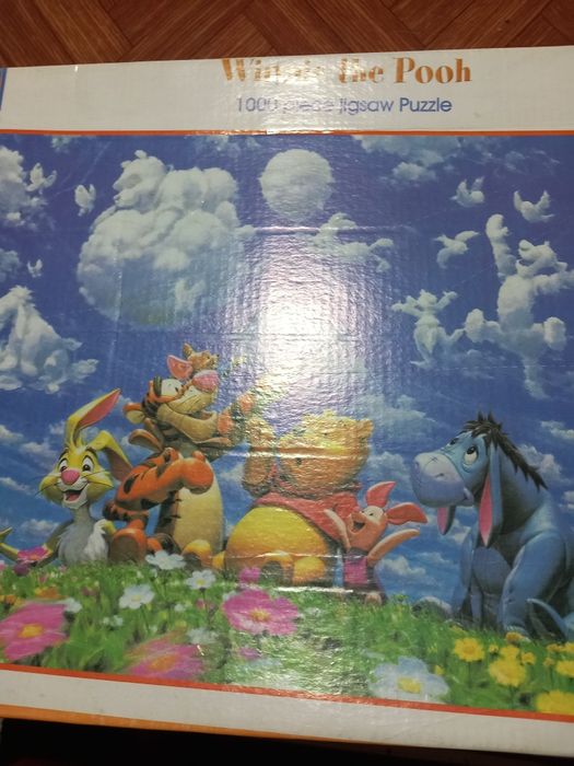 Пъзел от 900 части.