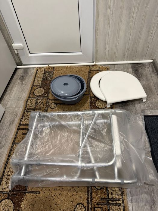 Био туалет новый.