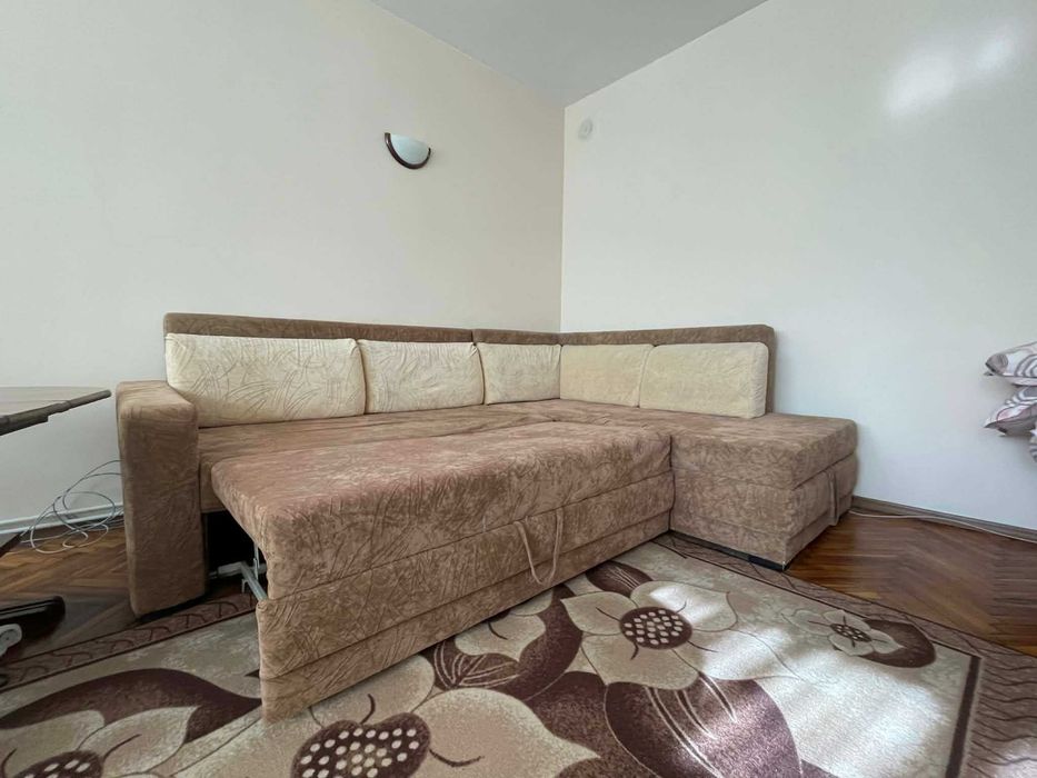 Ъглов диван за хол