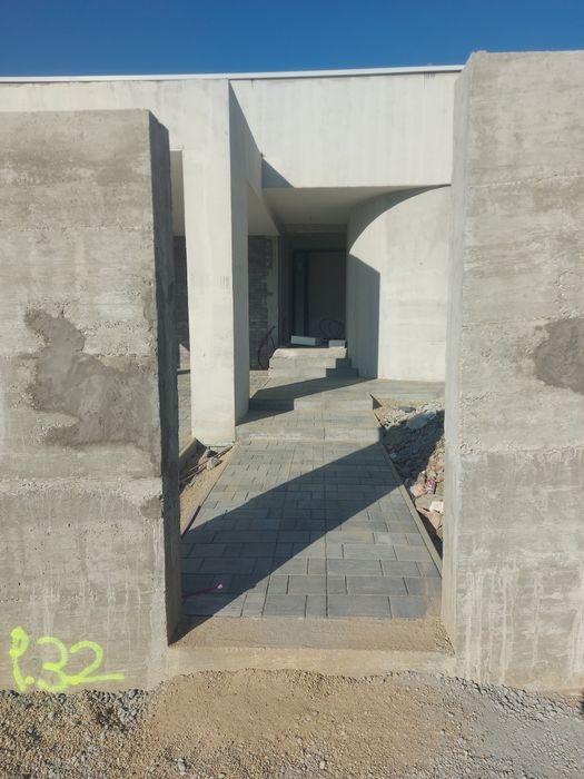 Ofer servicii în domeniul de pavaj si ce apatine pentru pavaj etc?