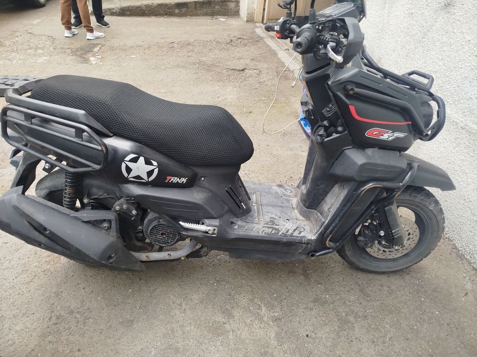 Gst tank skuter Holati yaxshi