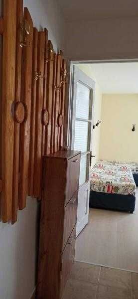 Дава се под наем Тристаен апартамент в Бургас, Център - 70 кв.м за 510 € - Снимка #3