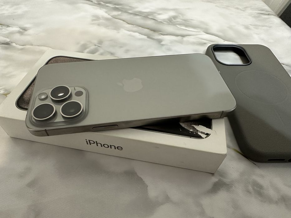 Продам iphone 15 pro max 256gb 85%