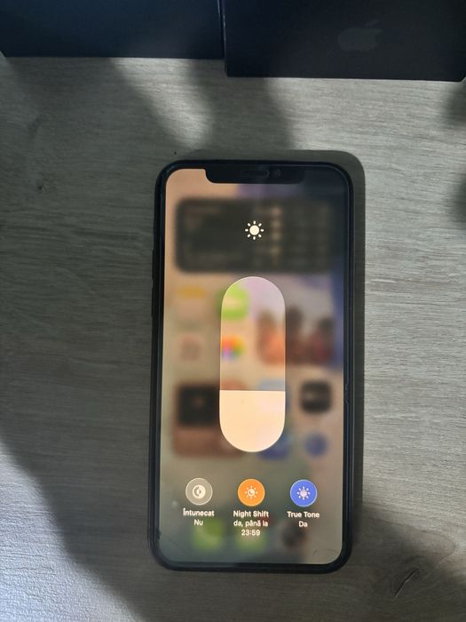 Vand Iphone 11 pro 64gb