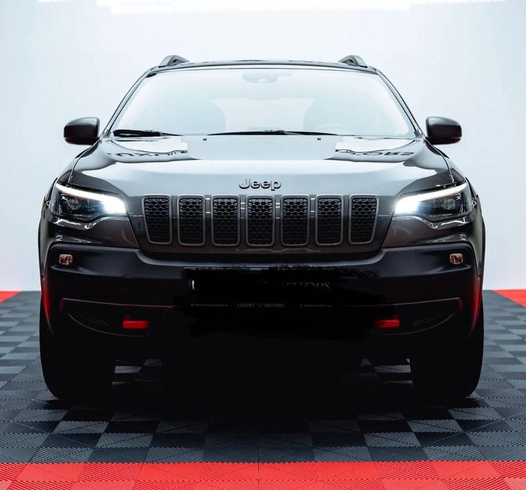 Jeep Cherokee TRAILHAWL Decembrie 2019 Super Masina