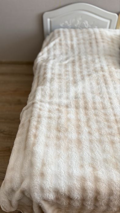 Мебель светлая для девушки