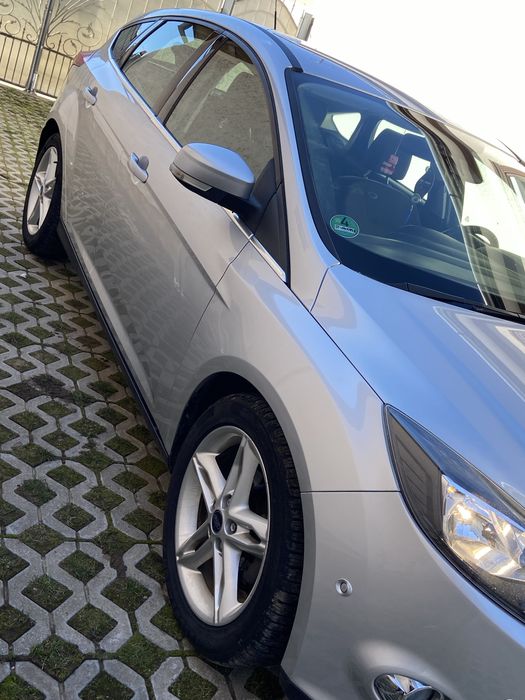 FORD Focus 2013 — imagine 3