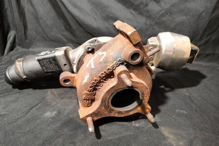 Turbina turbo turbosuflanta 2.0 TDI 03L145701 Audi A6 4G/C7 seria