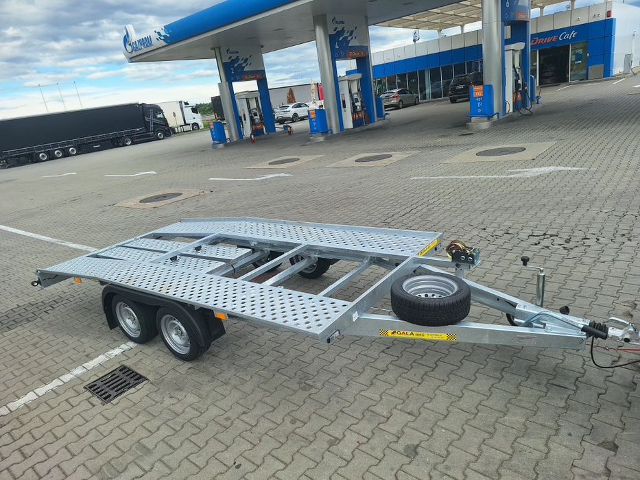 Inchiriez/inchiriere/remorca platforma/trailer auto 2000 kg