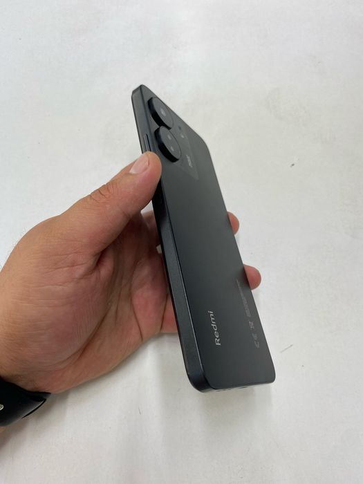 Redmi 13C (256GB) в идеальном состояний