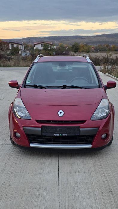 Renault Clio Tom Tom Edition  1.5 dci 6 trepte an 2011 euro 5 varianta Full