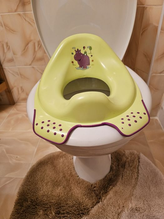 Приставка за тоалетна чиния Hippo