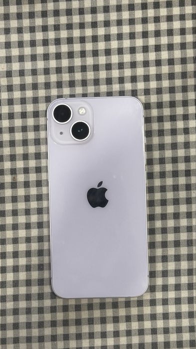 Iphone 14 розов