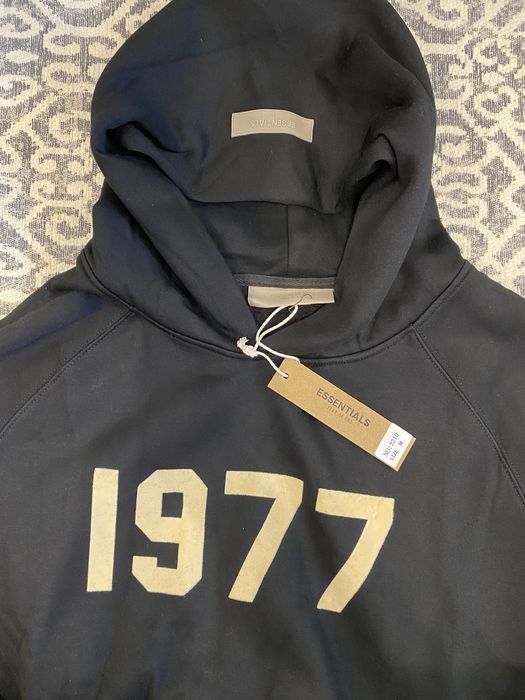 Essentials hoodie 1977