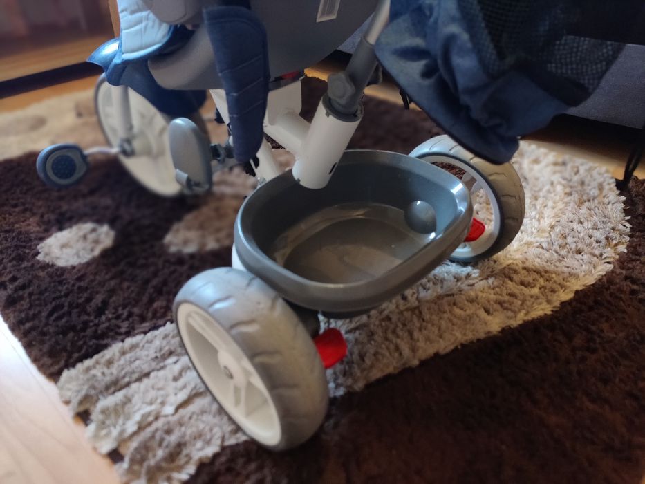 Vand tricicleta copii 1-4 ani