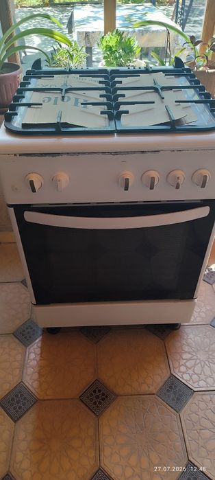 Кухонная плита De Luxe. Продам
